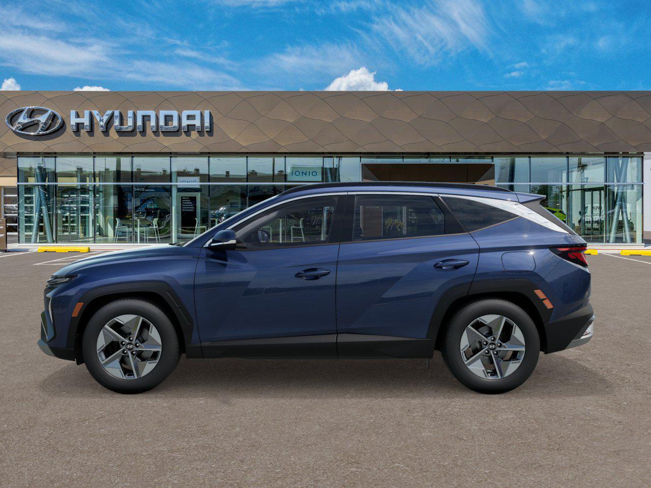 2025 Hyundai Tucson SEL photo 2