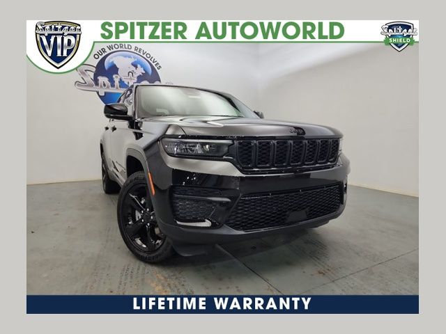 2025 Jeep Grand Cherokee Altitude's photo