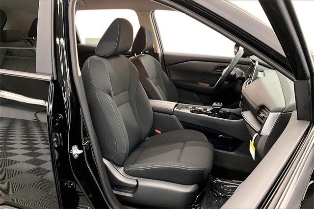 2025 Nissan Rogue S photo 33