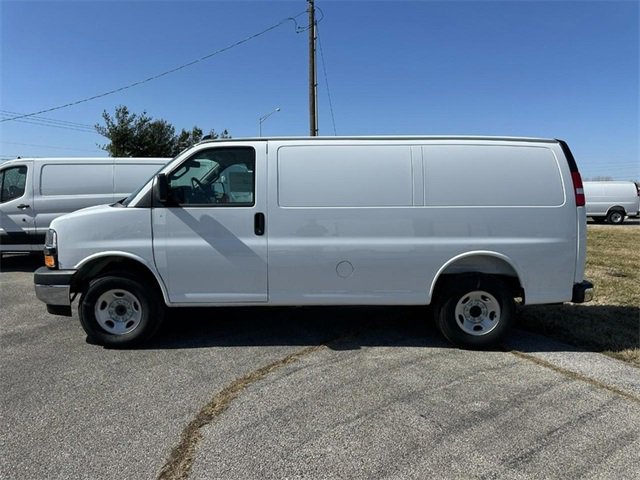 2025 Chevrolet Express Cargo Work Van photo 2