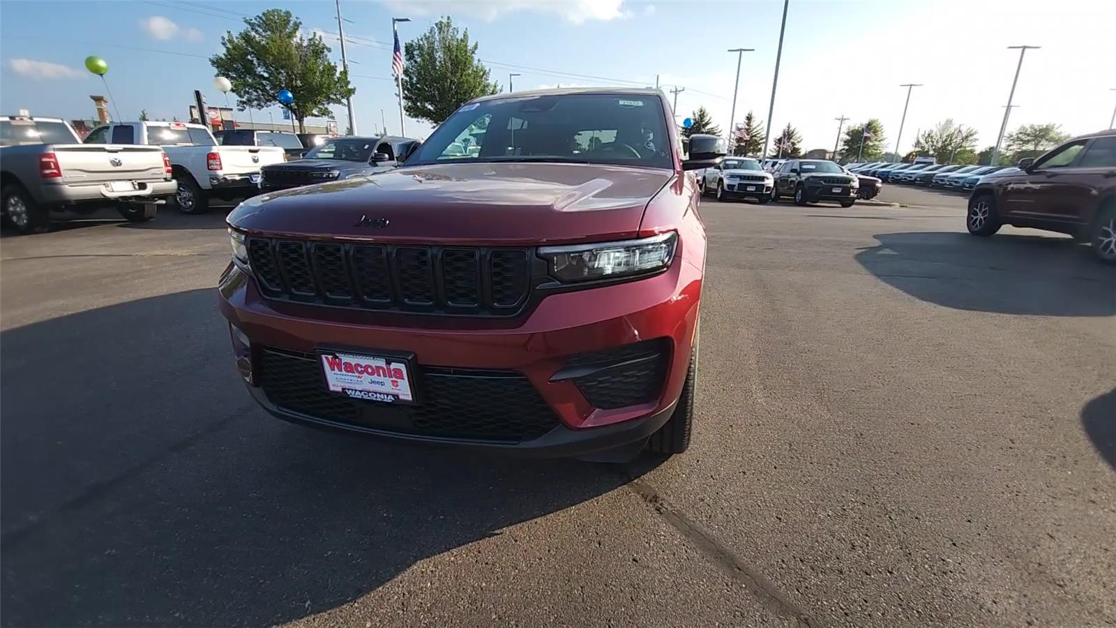 2024 Jeep Grand Cherokee Altitude X photo 3