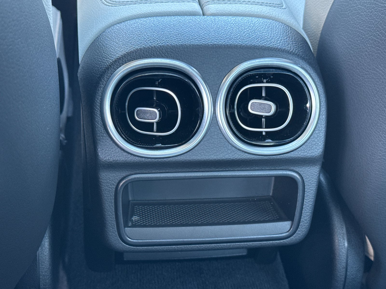 2025 Mercedes Benz C 300 photo 15