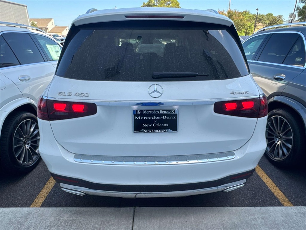 2026 Mercedes Benz GLS 450 4MATIC photo 5