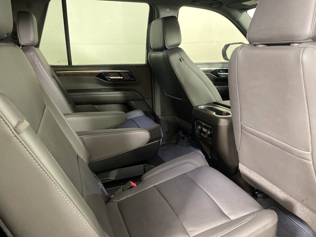 2025 Chevrolet Tahoe Z71 photo 17