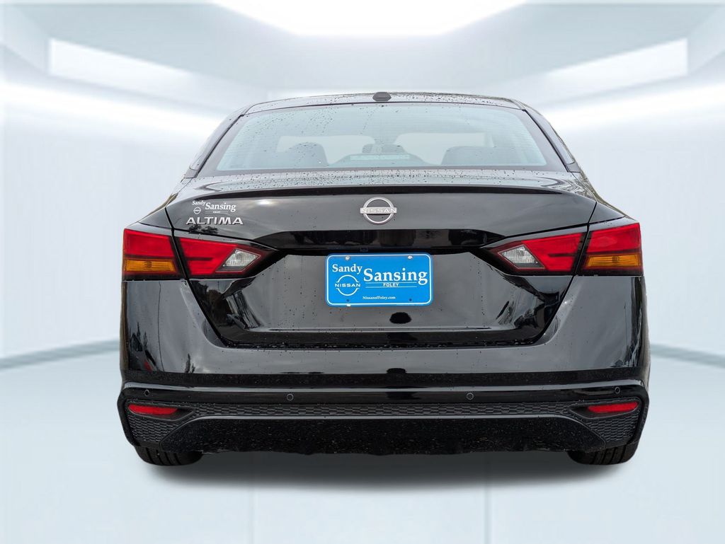 2025 Nissan Altima 2.5 S photo 4