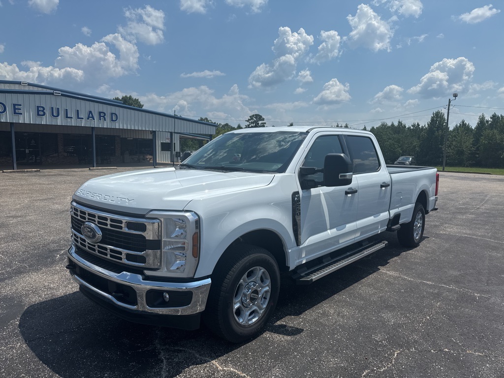 2026 Ford F-250 XLT photo 8