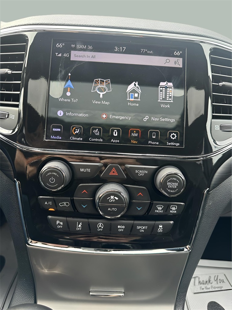 2021 Jeep Grand Cherokee Laredo X photo 15