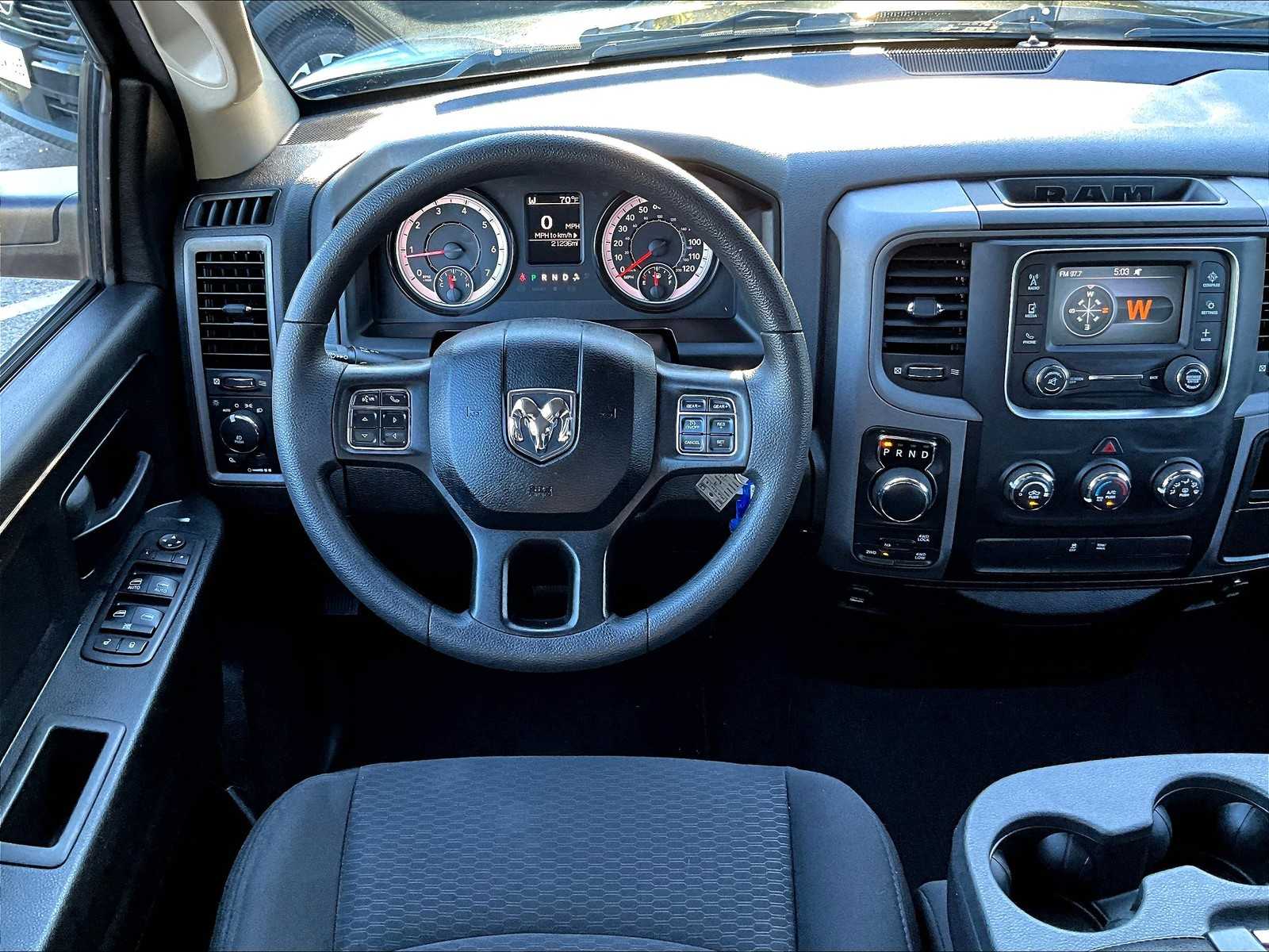 2019 Ram 1500 Tradesman ST photo 16