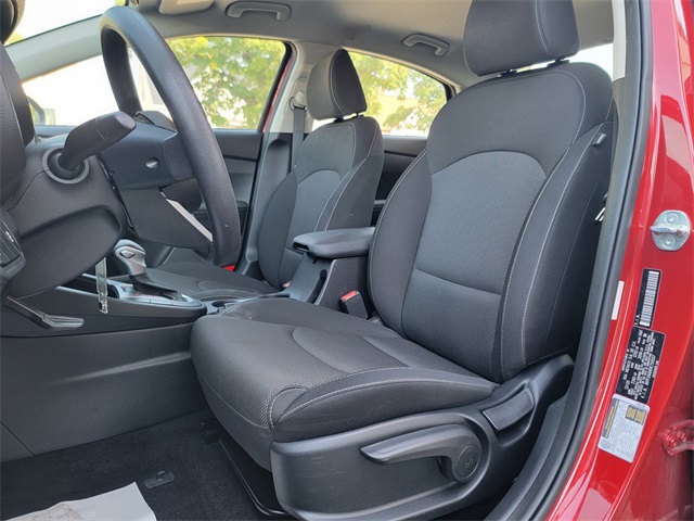 2024 Kia Forte LXS photo 13