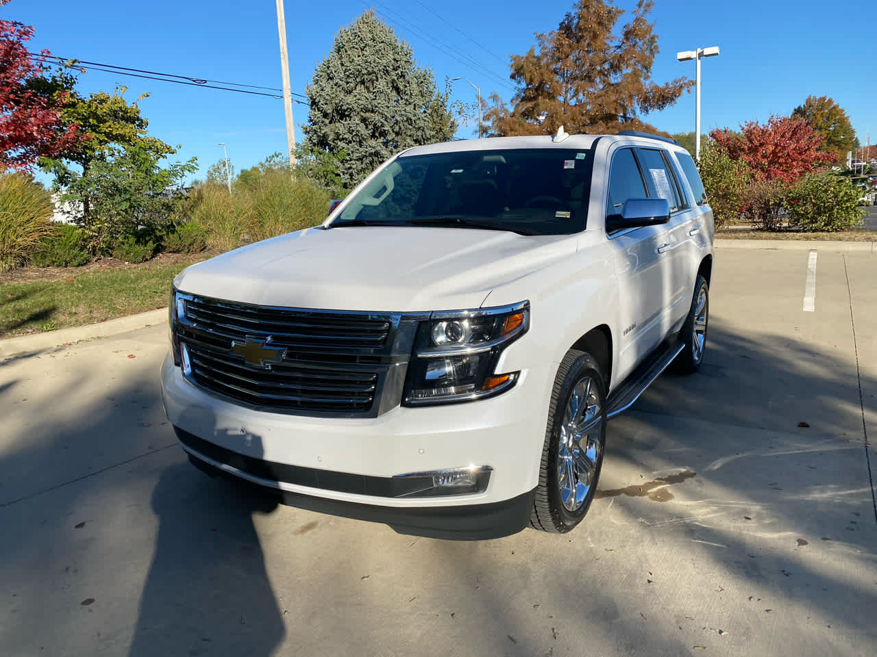 Used 2020 Chevrolet Tahoe Premier with VIN 1GNSKCKC2LR276652 for sale in Kansas City
