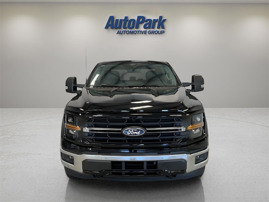 2024 Ford F-150 XLT photo 2