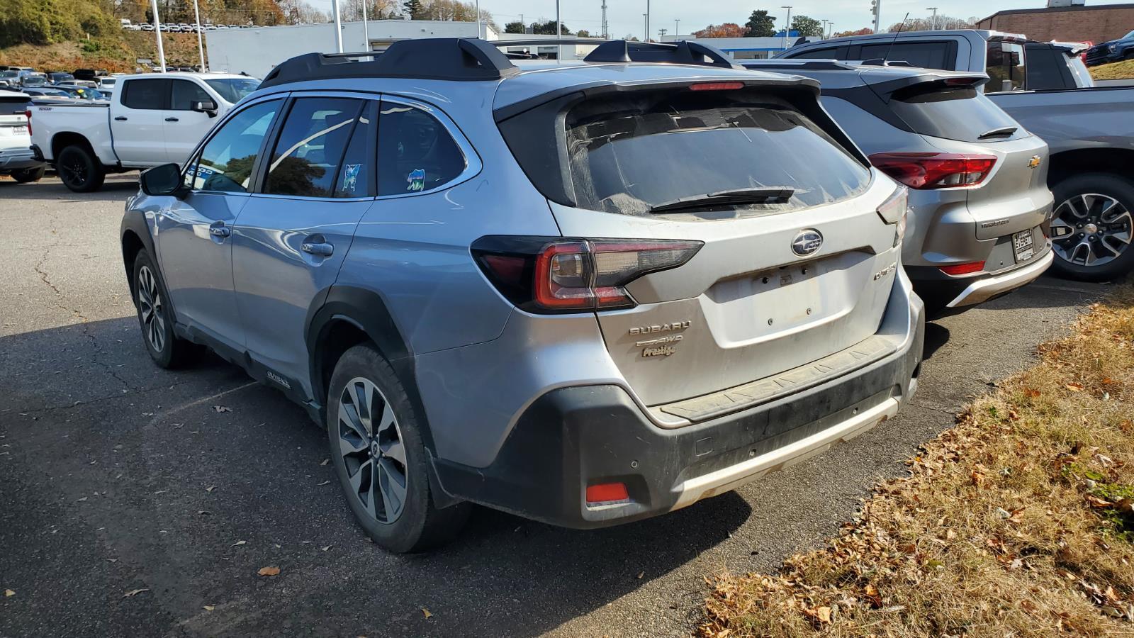 2023 Subaru Outback Limited photo 3