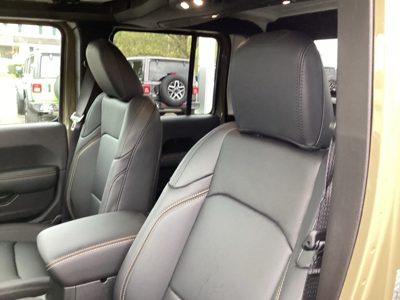 2025 Jeep Gladiator Sport photo 24