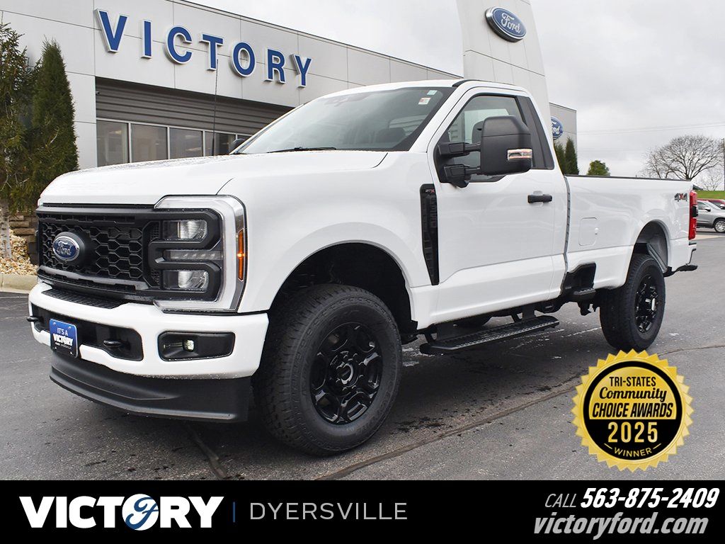 2025 Ford F-350 Super Duty XL's photo