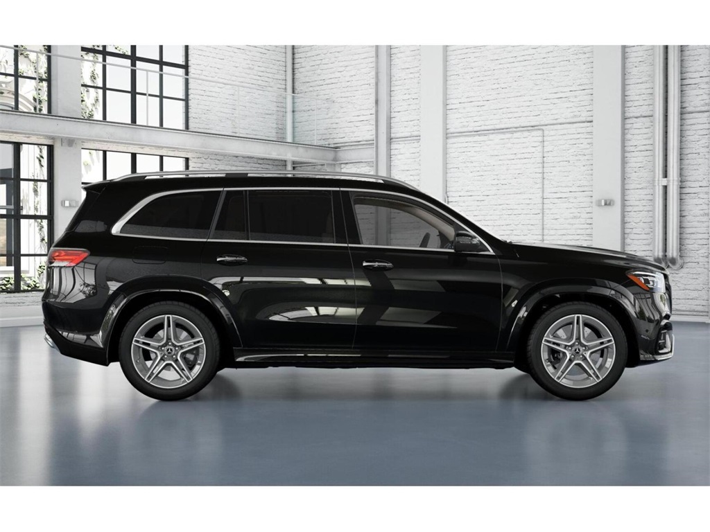 2025 Mercedes Benz GLS 450 4MATIC photo 2