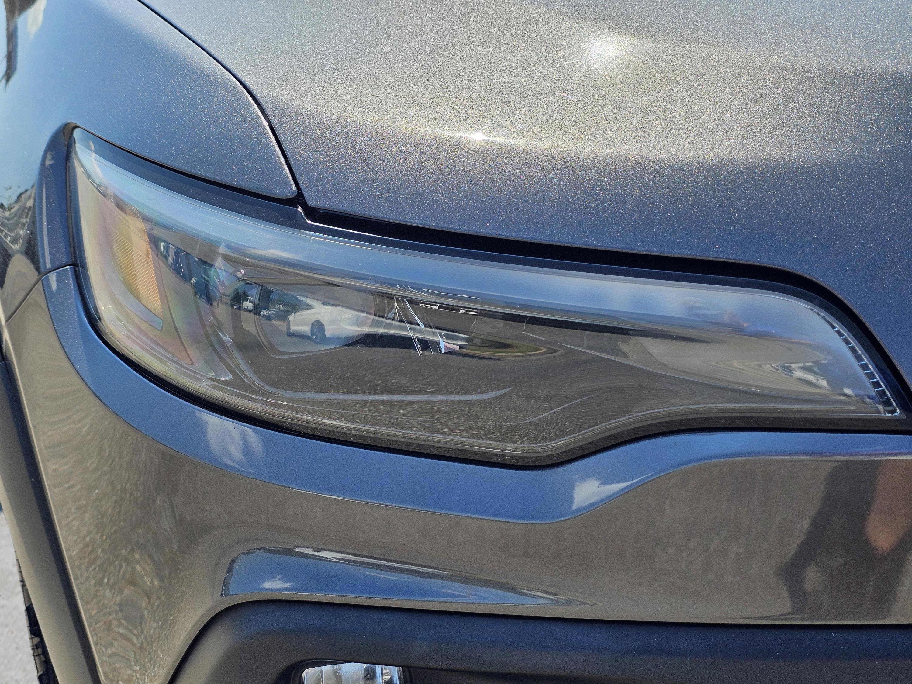 2022 Jeep Cherokee Trailhawk photo 24