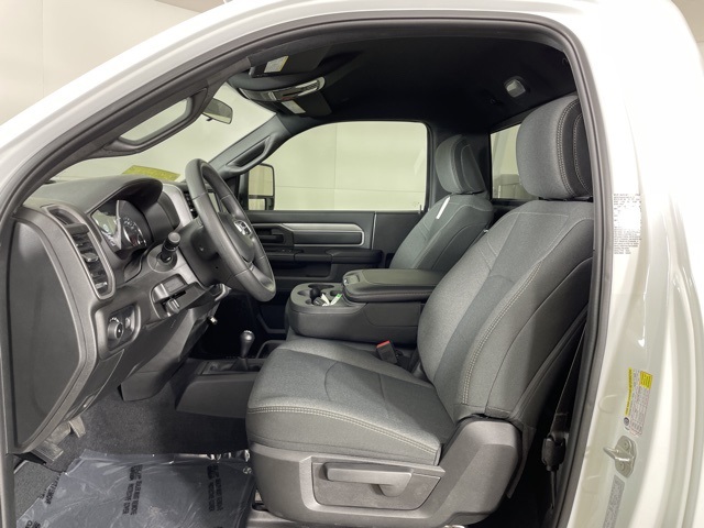 2024 Ram 2500 Tradesman photo 3