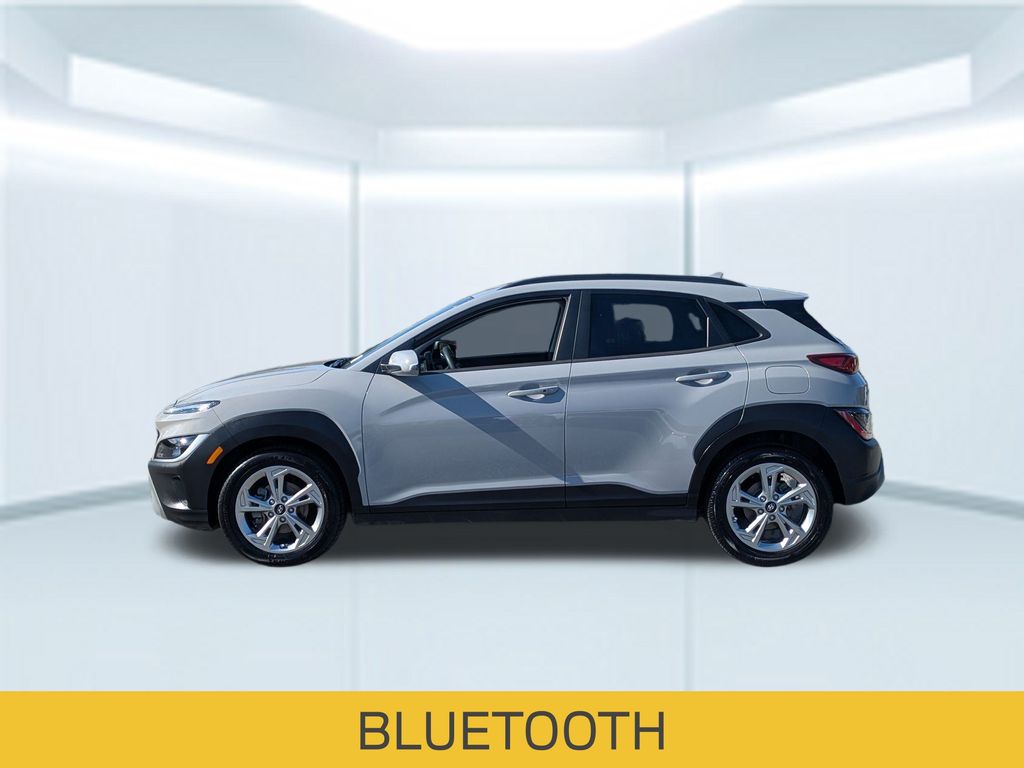 2023 Hyundai Kona SEL photo 2