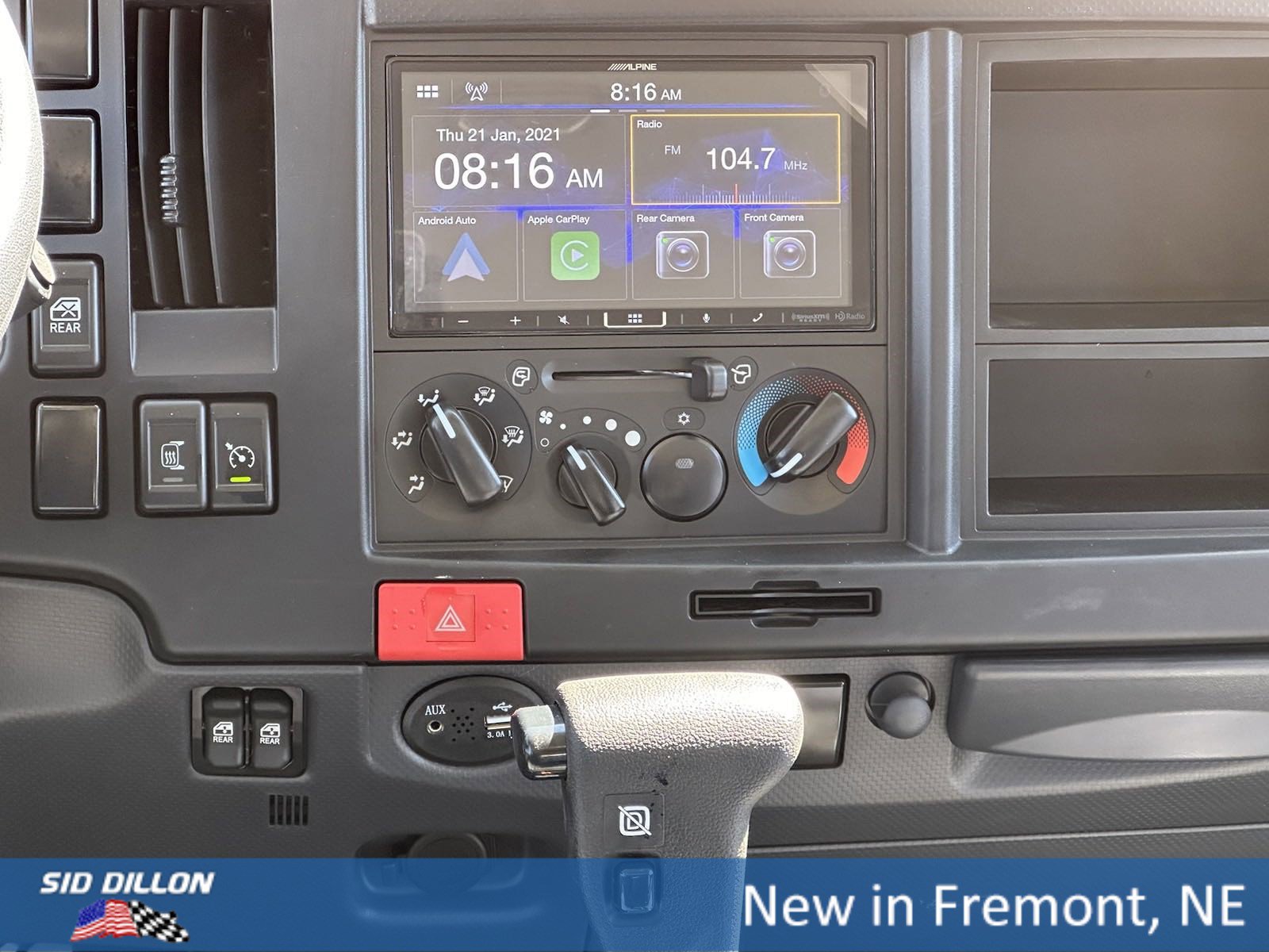 2024 Toyota RAV4 photo 3