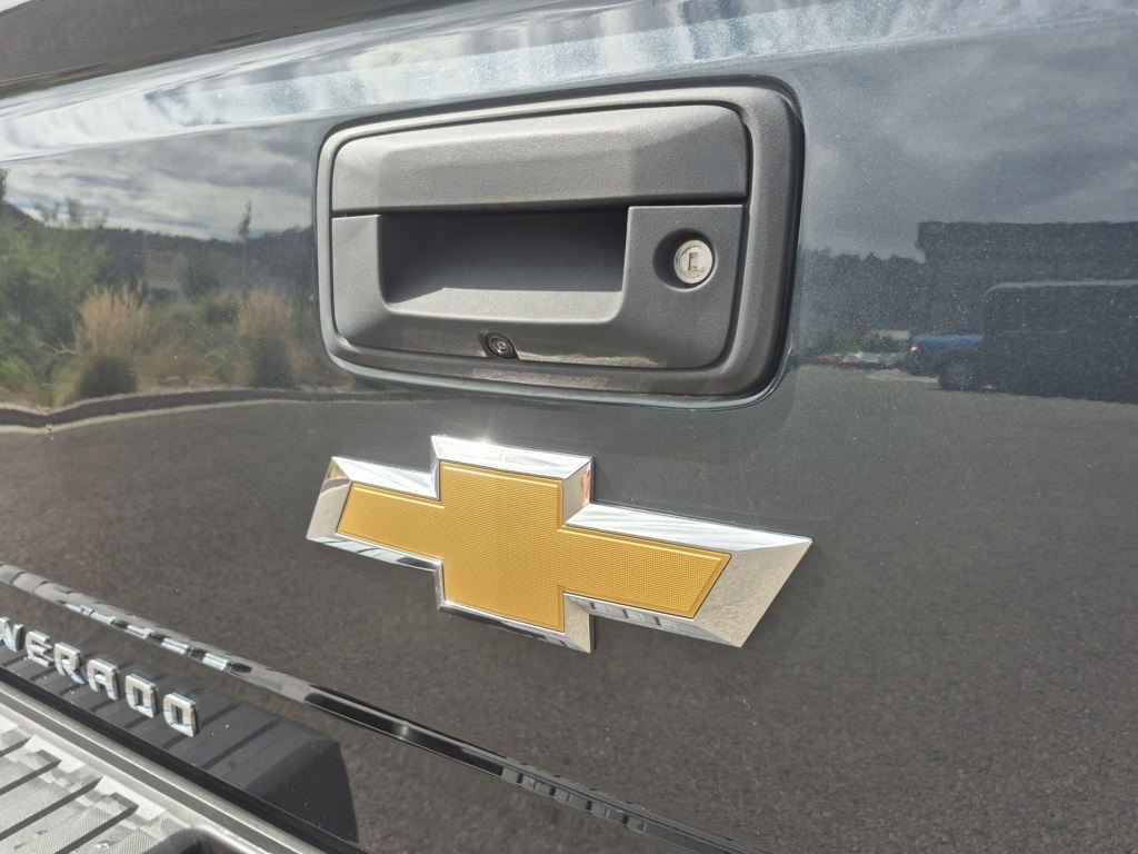 2018 Chevrolet Silverado Work Truck LS Base photo 15