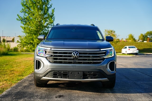 2024 Volkswagen Atlas SE Technology photo 42