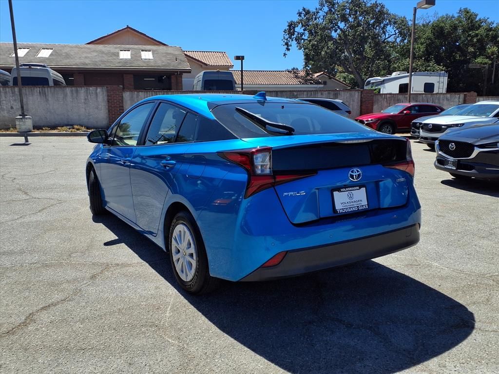 2019 Toyota Prius LE photo 5