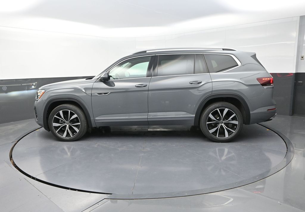 2025 Volkswagen Atlas SEL Premium R-Line photo 4