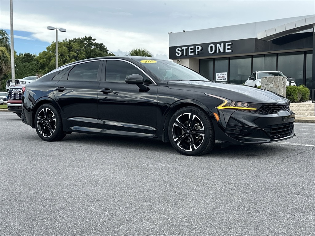 2022 Kia K5 GT-Line photo 9