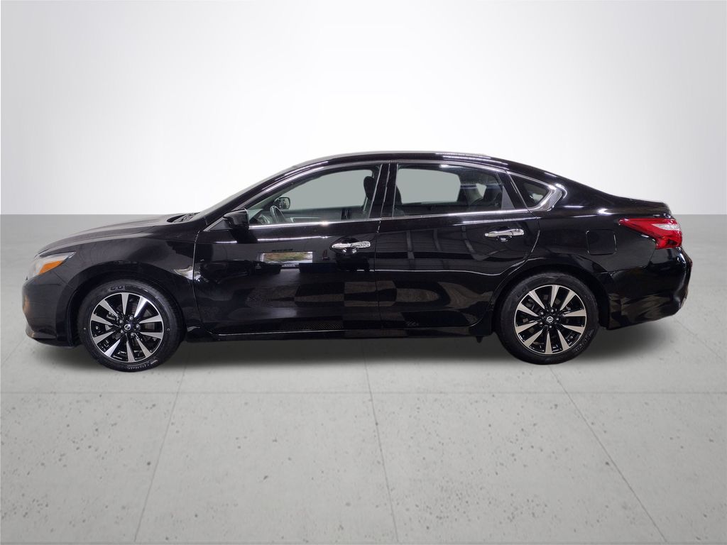 2018 Nissan Altima 2.5 SV photo 9