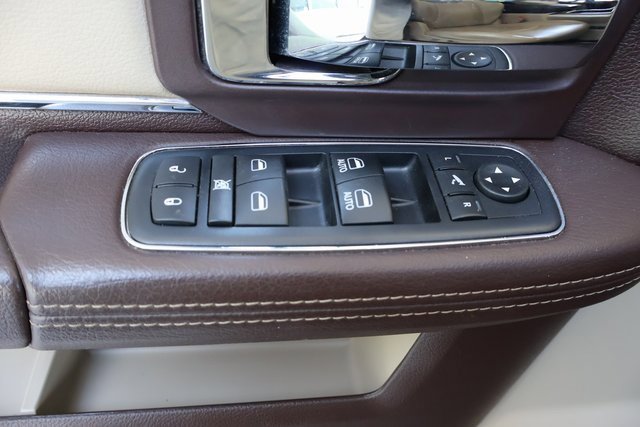 2016 Ram 1500 Laramie photo 10