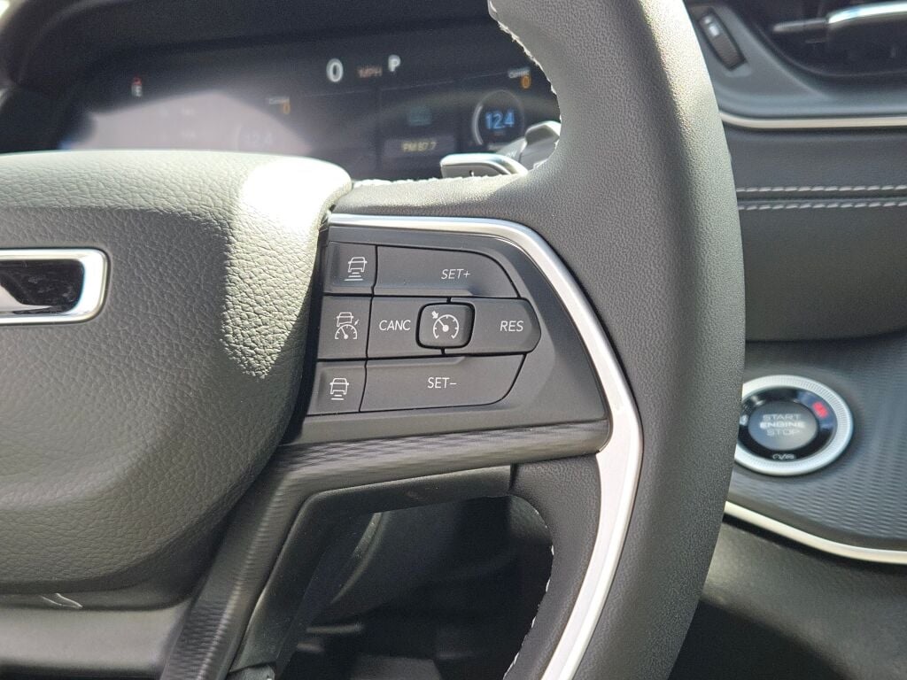 2025 Jeep Grand Cherokee Laredo photo 30
