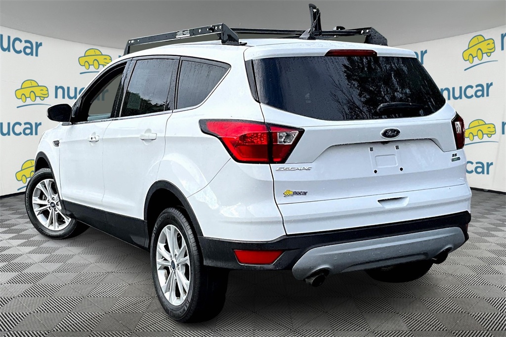 2019 Ford Escape SE photo 4