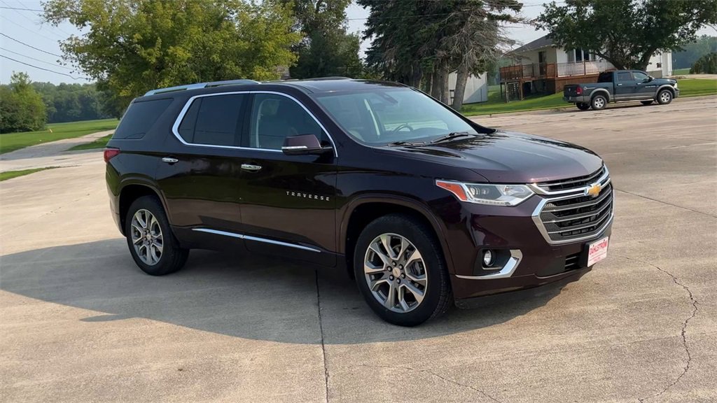 Used 2018 Chevrolet Traverse Premier with VIN 1GNEVJKW0JJ272632 for sale in Oslo, Minnesota