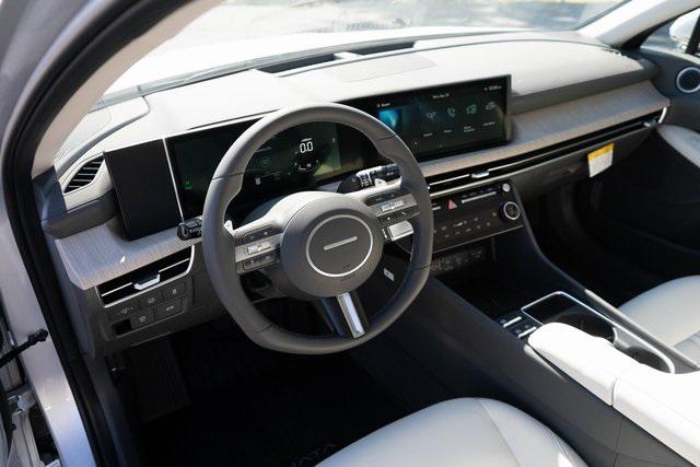 2025 Hyundai Sonata Hybrid SEL photo 3