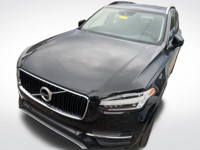2018 Volvo XC90 T5 Momentum photo 3