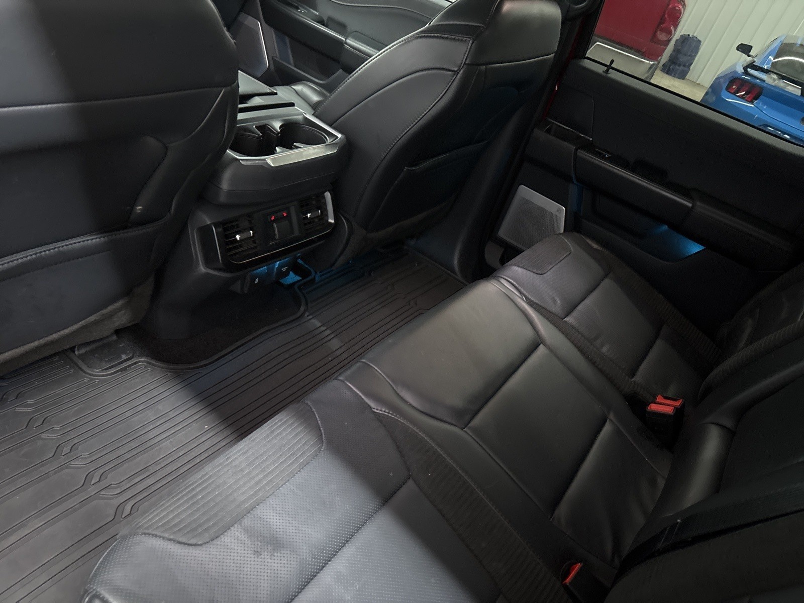 2023 Ford F-150 Raptor photo 21