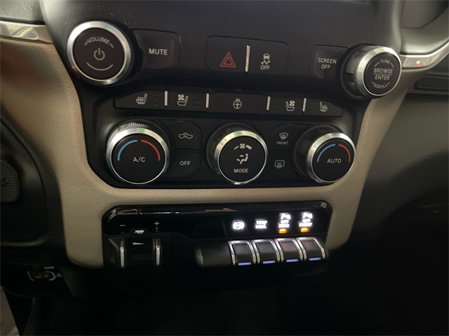 2021 Ram 3500 Laramie photo 18