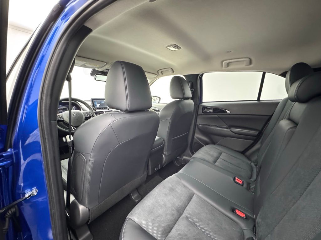 2025 Mitsubishi Eclipse Cross SE photo 27