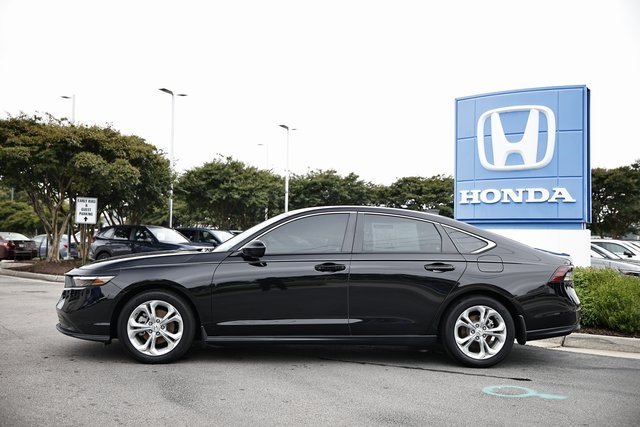 2024 Honda Accord LX photo 2