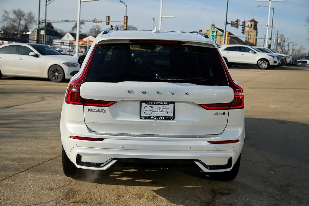 2026 VOLVO XC60 - Image 9