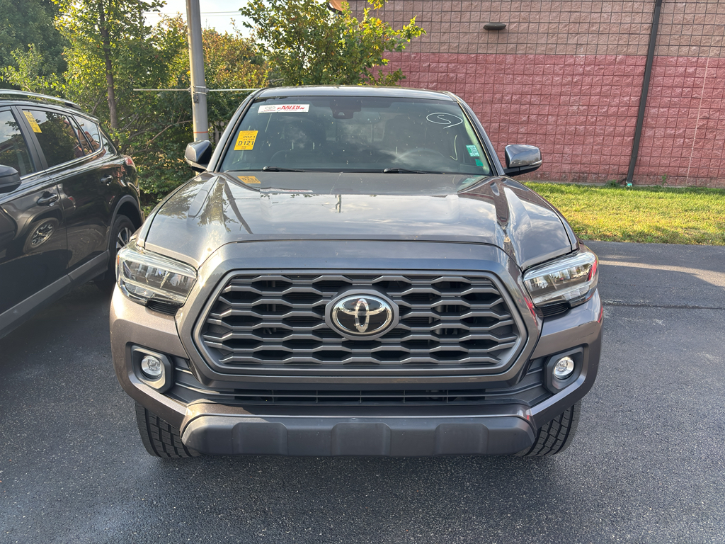 2021 Toyota Tacoma TRD 4x4 photo 2