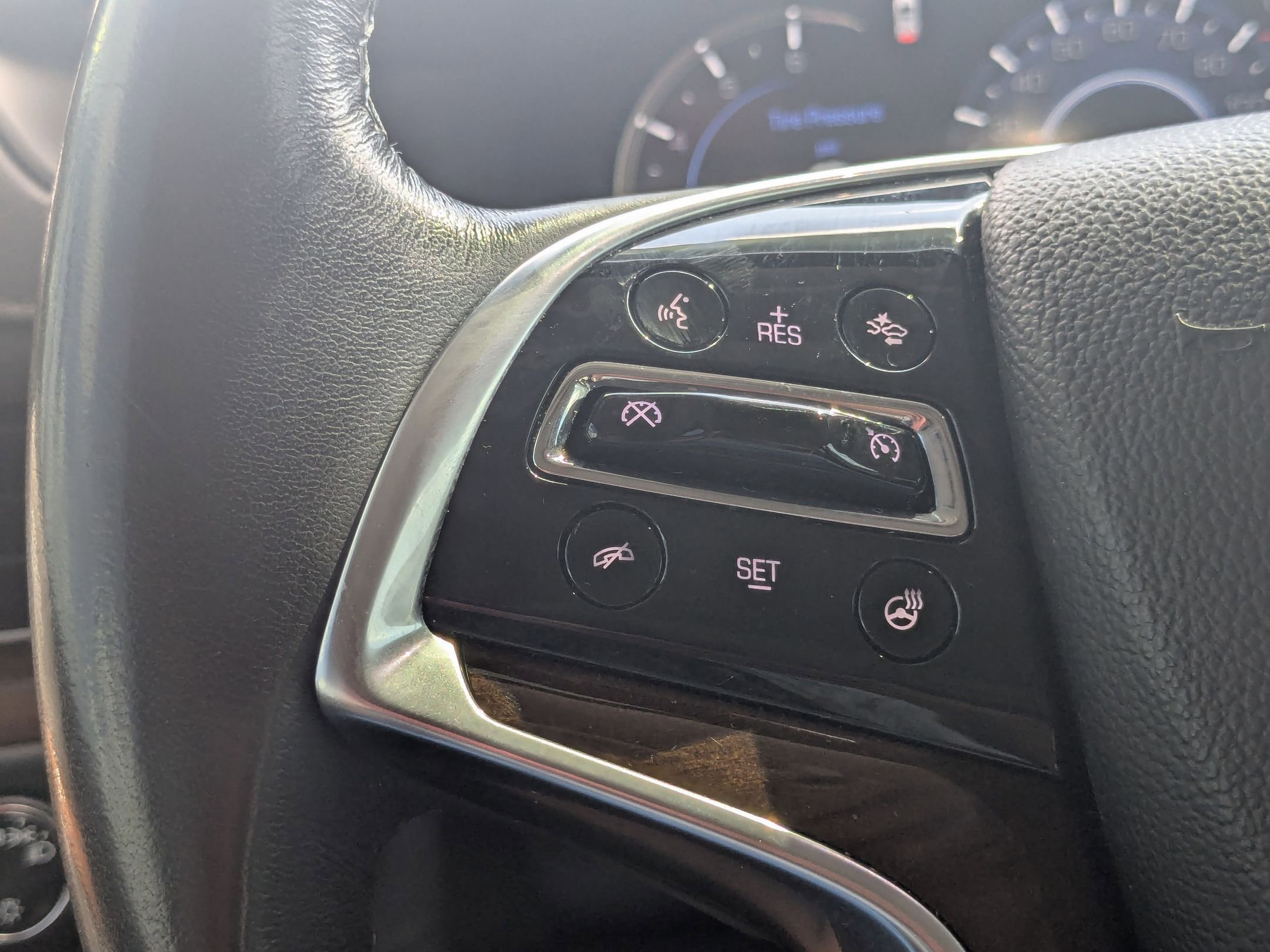 2020 Cadillac Escalade Luxury photo 13