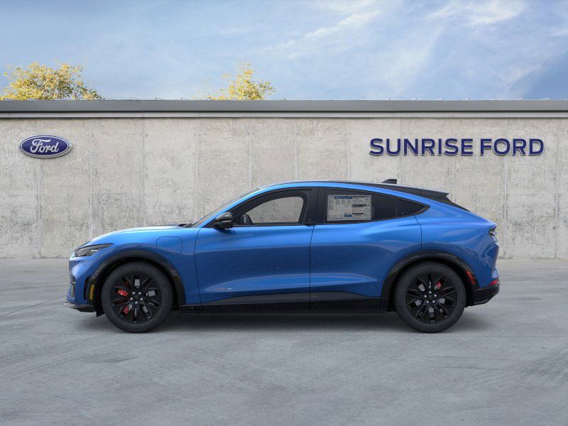 2025 Ford Mustang Mach-E Premium photo 4