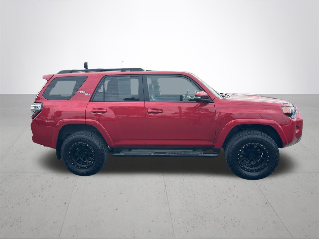 2019 Toyota 4Runner TRD Off-Road Premium photo 4