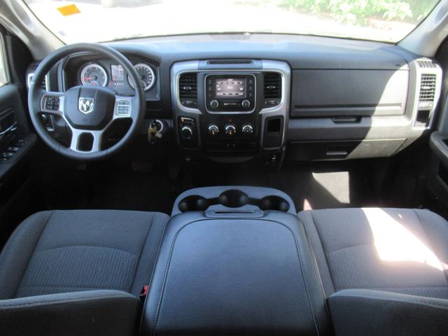 2024 Ram 1500 Classic SLT photo 14