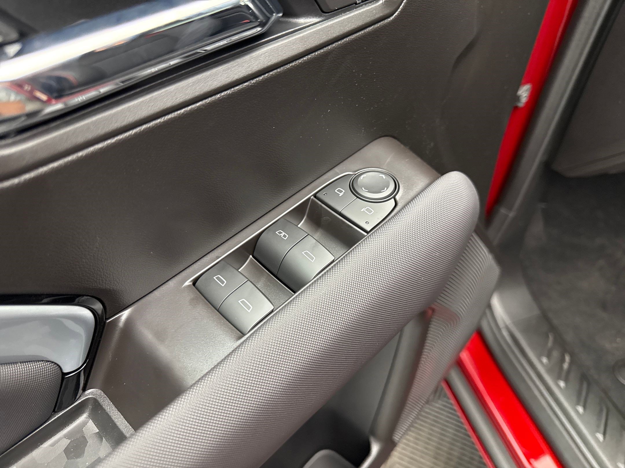 2026 Chevrolet Colorado Z71 photo 13