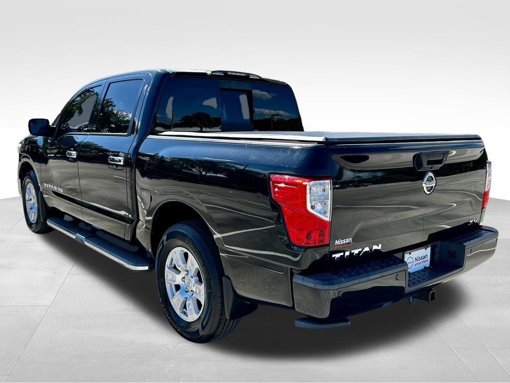 2018 Nissan Titan SV photo 4