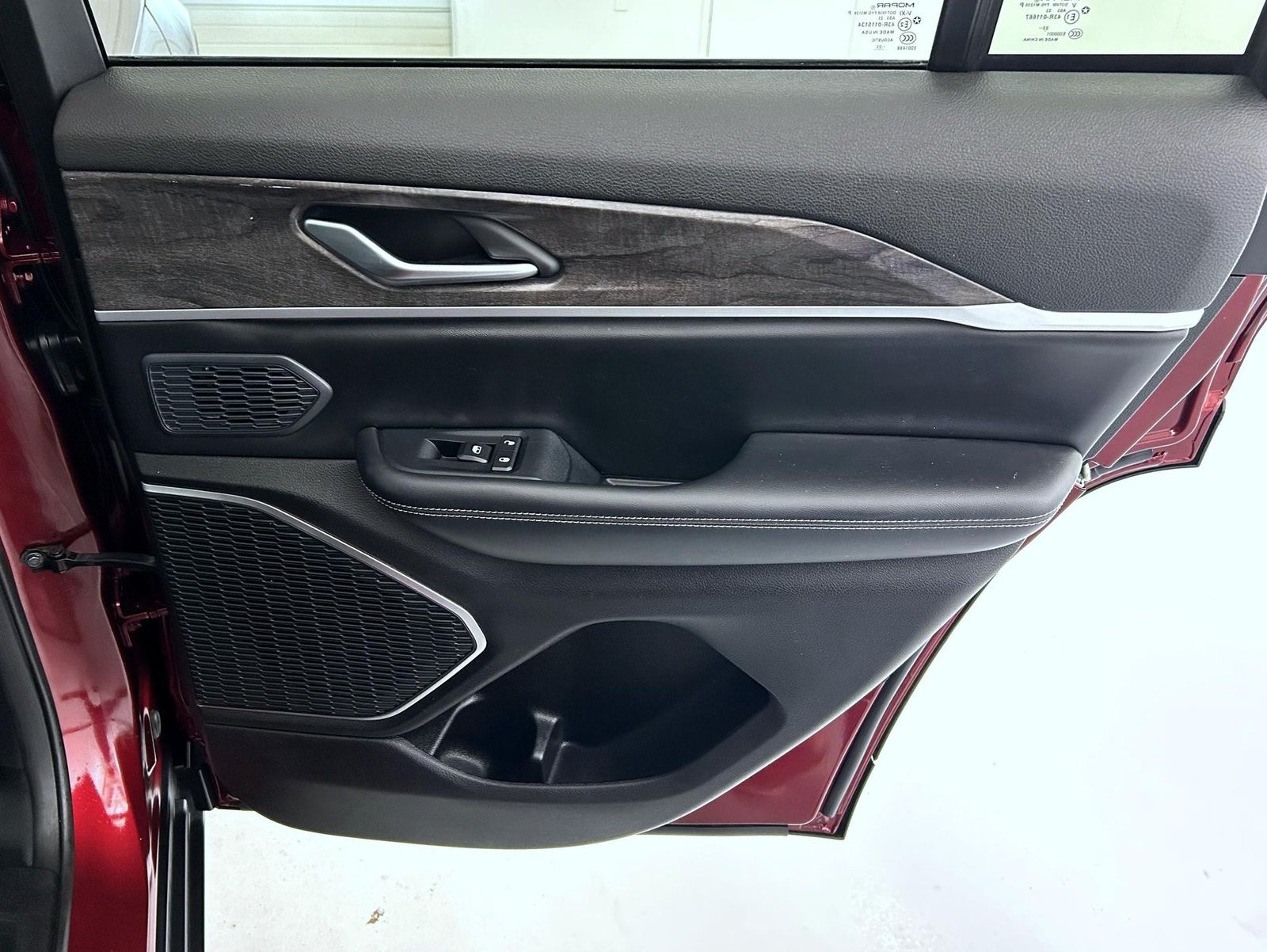 2023 Jeep Cherokee 4xe Sport photo 17