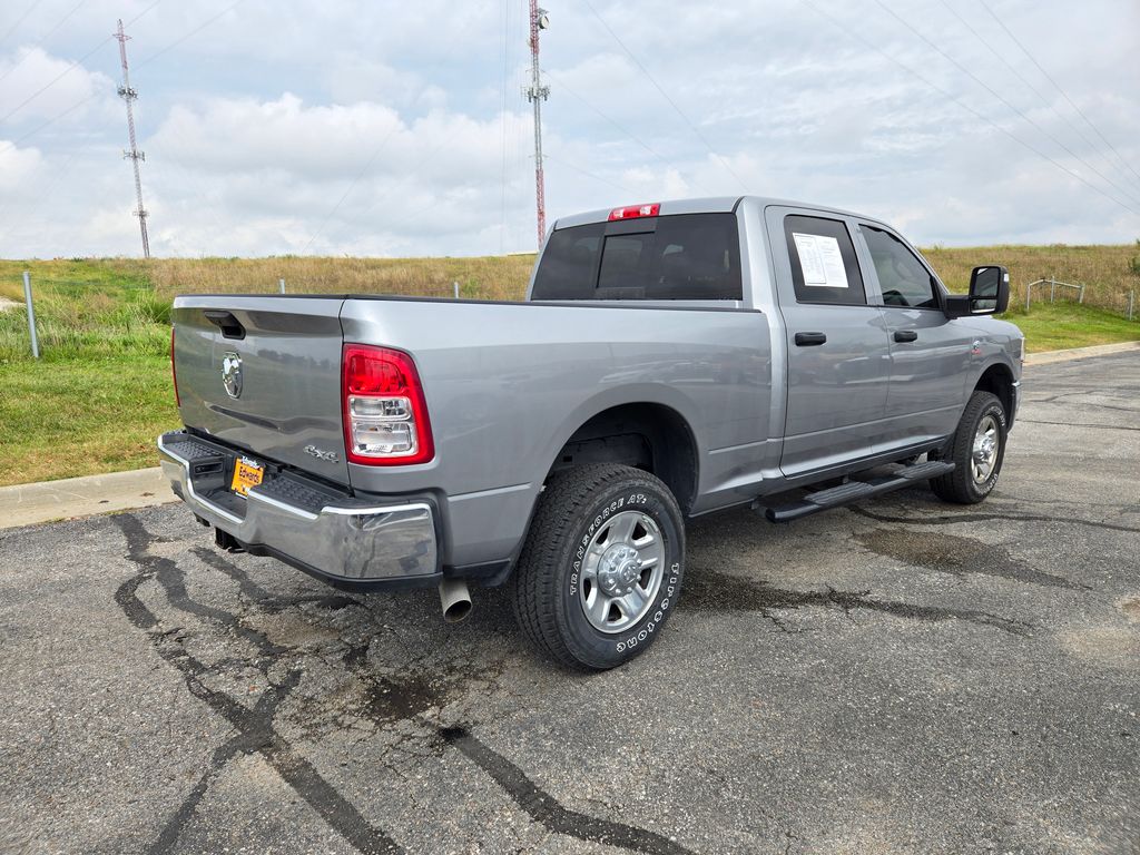 2024 Ram 2500 Tradesman photo 3