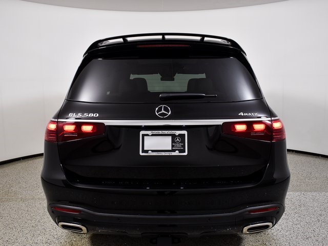 2026 Mercedes Benz GLS 580 4MATIC photo 3